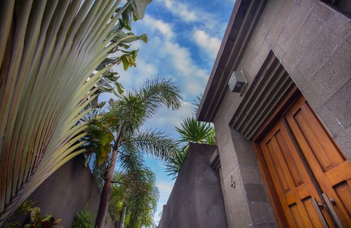 Petitenget Hotel | Sandi Agung Villa