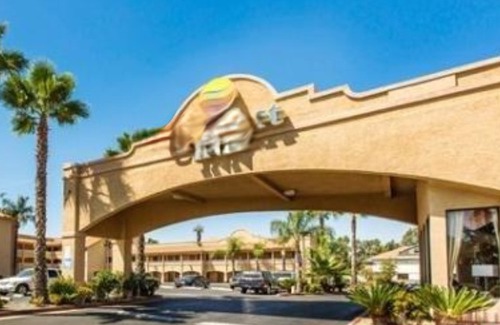 Moreno Valley Hotel | Comfort Inn & Suites Moreno Valley Near March Air Reserve Base