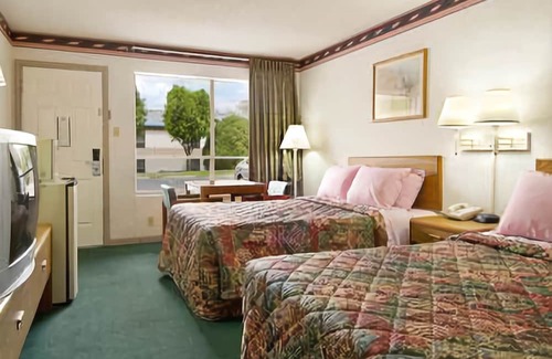Jacksonville Hotel | Days Inn by Wyndham Jacksonville