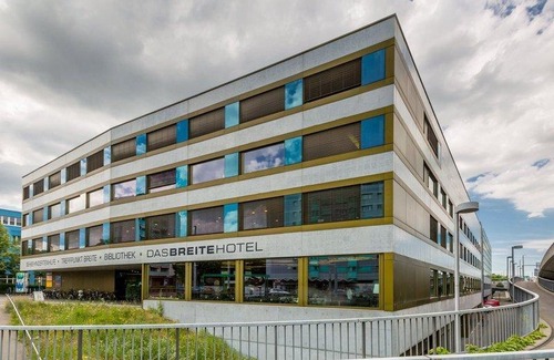 Breite Hotel | Dasbreitehotel am Rhein