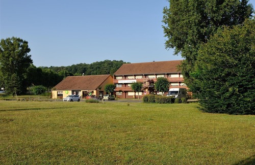 Boulazac-Isle-Manoire Hotel | Campanile Périgueux - Boulazac