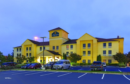 Locust Grove Hotel | Holiday Inn Express & Suites - Locust Grove, an Ihg Hotel