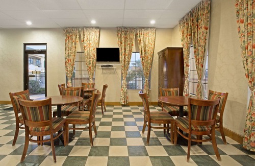 Hammond Hotel | Days Inn by Wyndham Hammond