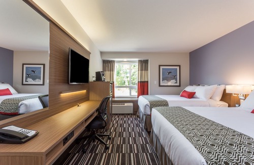 Fort St. John Hotel | Microtel Inn & Suites by Wyndham Fort St John