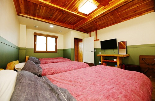 Hyodon-dong Hotel | Jeju Obdegang Pension