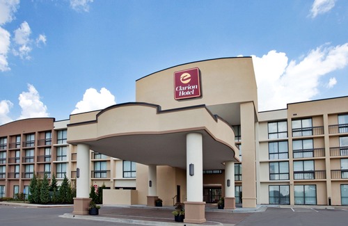 Lenexa Hotel | Radisson Hotel Lenexa Overland Park