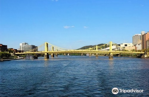 North Shore Hotel | SpringHill Suites by Marriott Pittsburgh North Shore