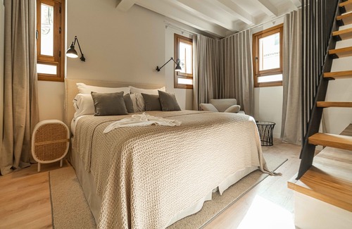 Cort Hotel | Samaritana Suites