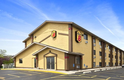 Southwest Area Hotel | Baymont by Wyndham Cedar Rapids