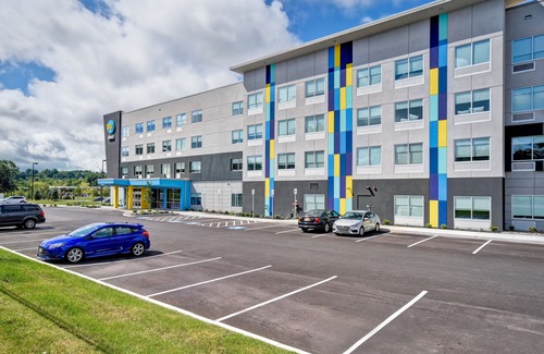Camillus Hotel | Tru by Hilton Syracuse-Camillus