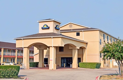Garland Hotel | Days Inn by Wyndham Dallas Garland West