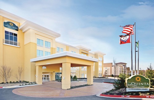 Little Rock Hotel | La Quinta by Wyndham Little Rock - West