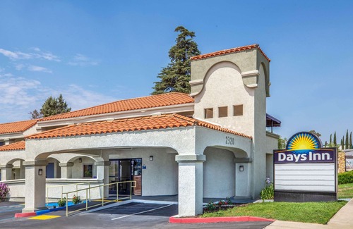 Banning Hotel | Days Inn by Wyndham Banning Casino/Outlet Mall