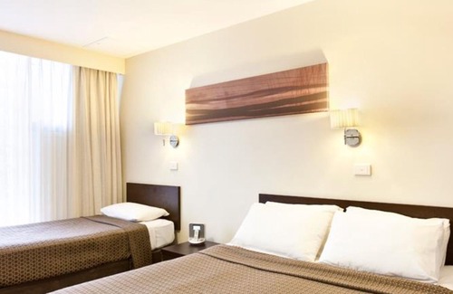Ainslie Hotel | ibis Styles Canberra Tall Trees