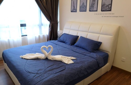 Kampung Pasir Hotel | Petalz Residence Luxury Resort-Style Condominium