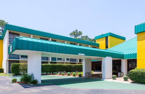 Tyler Hotel | Quality Inn Tyler - Lindale