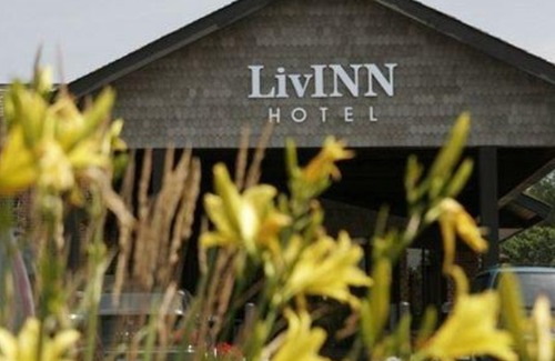 Fridley Hotel | Livinn Hotel Minneapolis North / Fridley