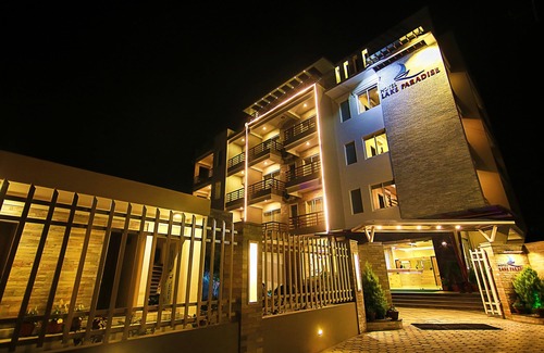 Pokhara Hotel | Hotel Lake Paradise