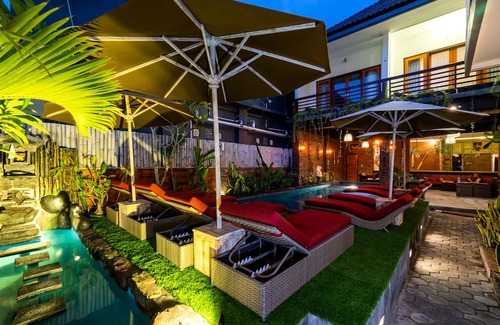 Jungut Batu Hotel | Nyuh Gading Home Stay