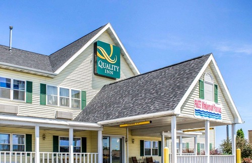 Mauston Hotel | Quality Inn Mauston