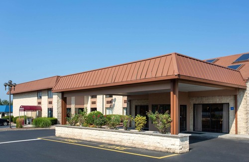 Hillsborough Hotel | Days Inn by Wyndham Hillsborough