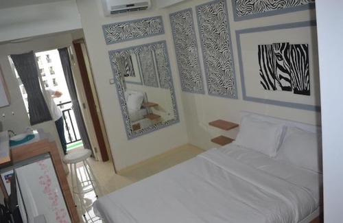 South Tangerang Hotel | Apartemen Green Lake View by Property Time