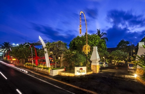 Downtown Kuta Hotel | Kuta Seaview Boutique Resort and Spa Bali