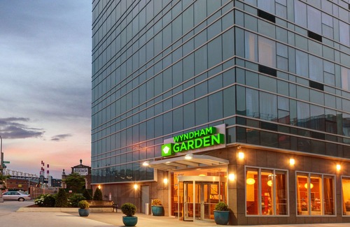 Hunters Point Hotel | Wyndham Garden Long Island City