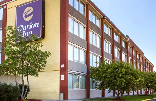 Englewood Hotel | Clarion Inn Dayton Airport