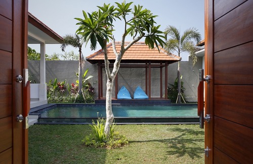 Kerobokan Hotel | Kubu Manggala Villas Seminyak