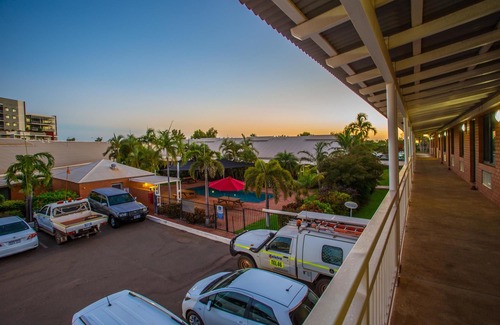 Karratha Hotel | Karratha Central Apartments