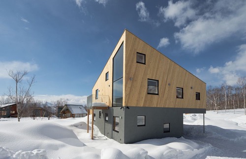 Niseko Hotel | Foxwood E by Hokkaido Tracks