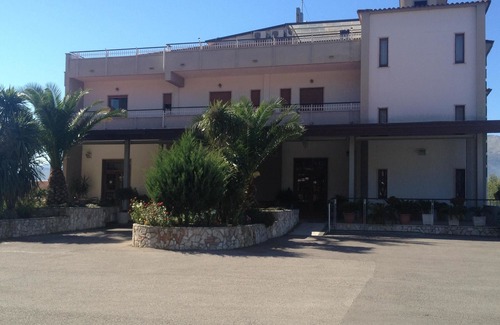 Sala Consilina Hotel | Hotel Vallisdea