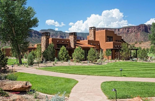 Gateway Hotel | Gateway Canyons Resort, A Noble House Resort