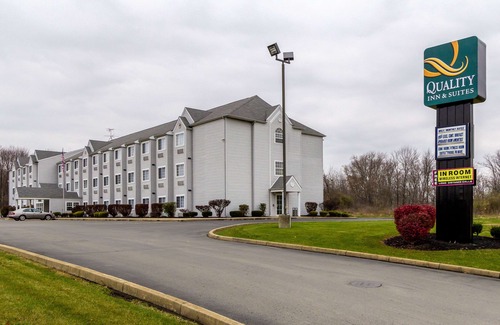North Lima Hotel | Quality Inn & Suites North Lima - Boardman
