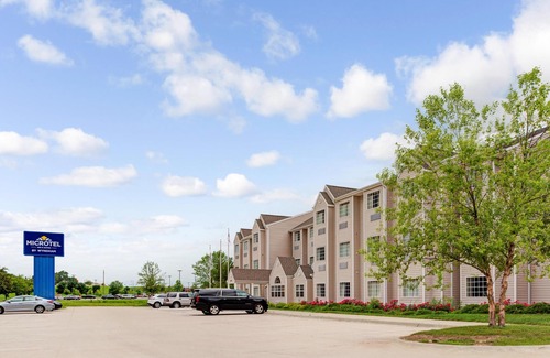 Bellevue Hotel | Microtel Inn & Suites by Wyndham Bellevue