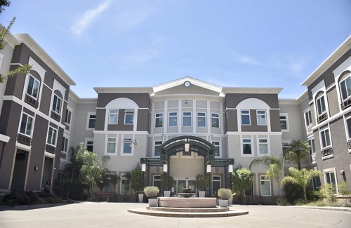 Windsor Hotel | Holiday Inn Express Windsor Sonoma Wine Country, an Ihg Hotel