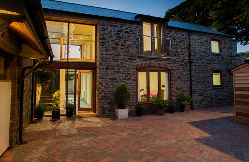 Gulworthy Hotel | The Horn of Plenty