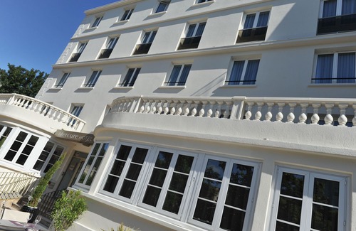 Saint-Cloud Hotel | Mercure Paris Saint Cloud Hippodrome