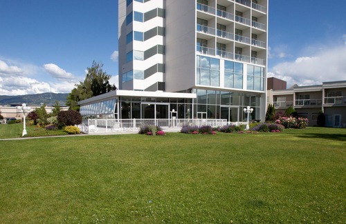 Dilworth Mountain Estates Hotel | Best Western Plus Kelowna Hotel & Suites