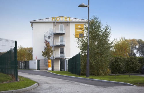 Val-de-Reuil Hotel | Kyriad Rouen Sud - Val de Reuil
