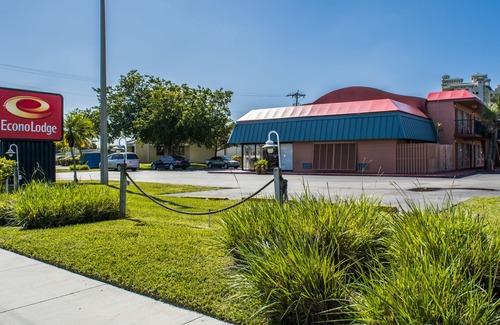 Fort Myers Hotel | Econo Lodge North