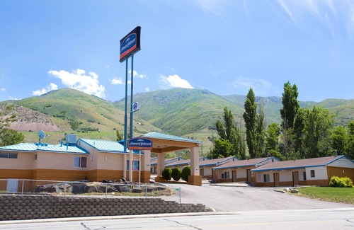 Brigham City Hotel | Howard Johnson by Wyndham Brigham City