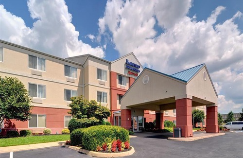 Woodbridge Hotel | Fairfield Inn and Suites by Marriott Potomac Mills Woodbridge