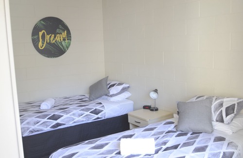 Nelson City Centre Hotel | Bridge Backpackers