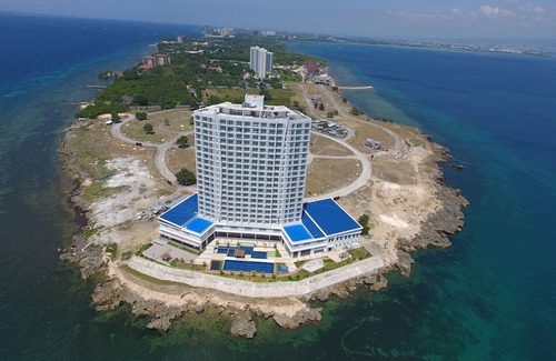 Punta Engano Hotel | Stunning Ocean View at Arterra Discovery Bay