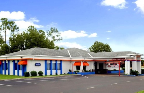 Fellowship Hotel | Howard Johnson by Wyndham Ocala FL