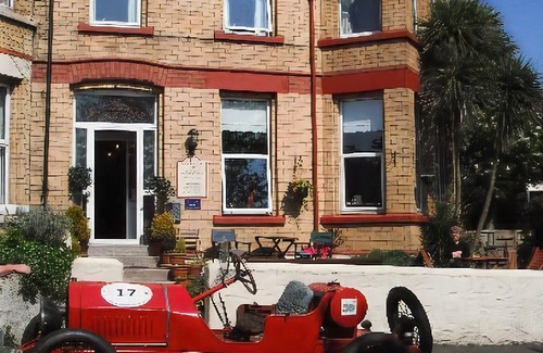 Douglas Hotel | Arrandale House