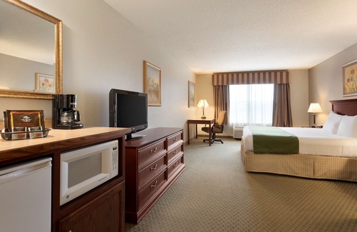 St. Cloud Hotel | Country Inn & Suites by Radisson, St. Cloud East, MN
