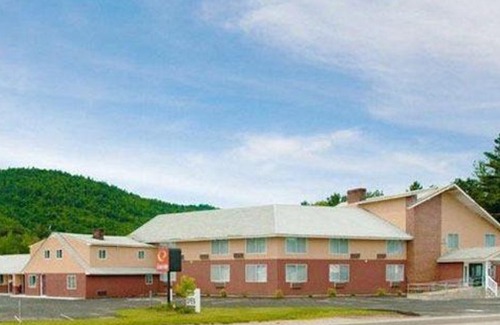West Ossipee Hotel | Econo Lodge Lakes Region